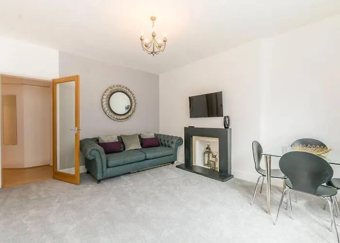 Huge Stunning 2 Bed Marylebone